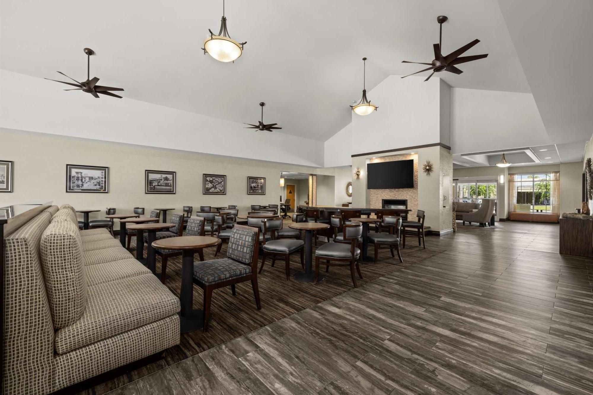Hotel Homewood 3*